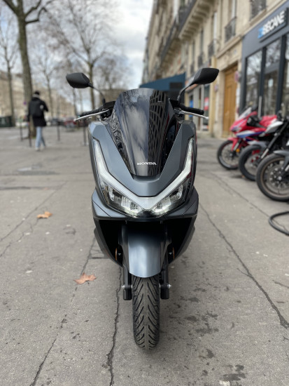 Honda PCX 125 - 2990€ - 499KM - GRIS ARGENT - MEC 2026 - PARIS