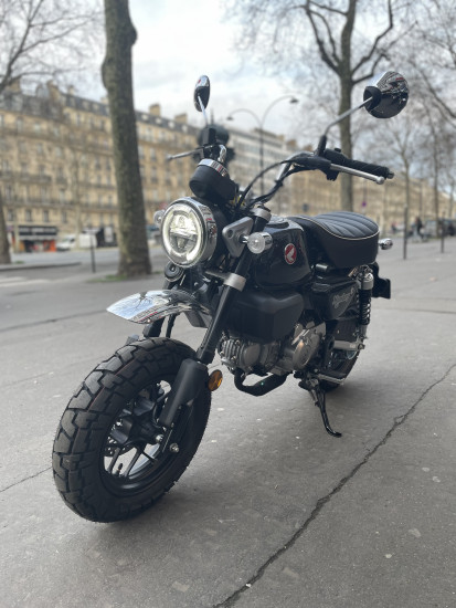 Honda Z125 MONKEY - 3 990€ - 499KM - MEC 02/2026- ARGENT/NOIR - PARIS
