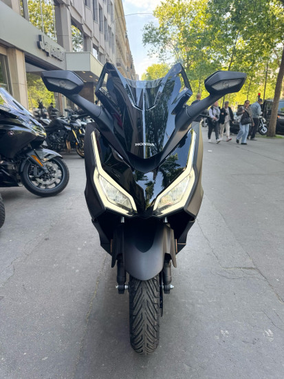 Honda NSS 125 FORZA - ETAT NEUF - 499KM - 5100€ - GRIS MAT - 79€/mois - MEC 10/2025 - PARIS