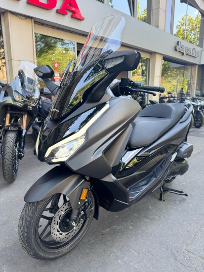Honda NSS 125 FORZA - ETAT NEUF - 499KM - 5100€ - GRIS MAT - 79€/mois - MEC 10/2025 - PARIS