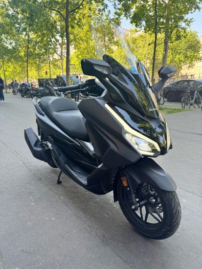Honda NSS 125 FORZA - ETAT NEUF - 499KM - 5100€ - GRIS MAT - 79€/mois - MEC 10/2025 - PARIS