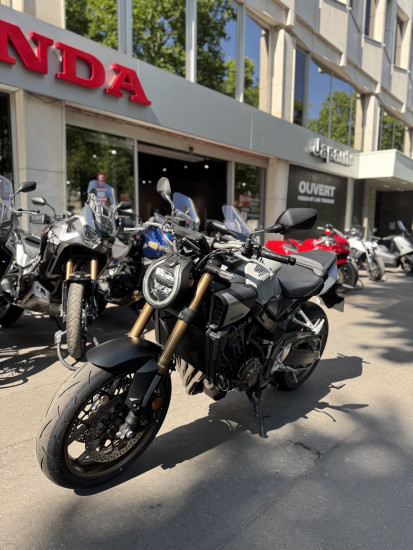 Honda CB650R  - 999KM - 7990€ - GRIS NARDO - MEC 03/2025 - REF HC783SC - PARIS
