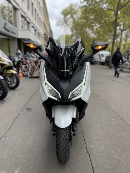 Honda NSS 350 FORZA BLANC MAT - 5790€ -  499KM - MEC 08/2025 - REF HF583EY - PARIS