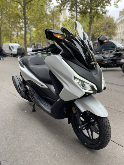 Honda NSS 350 FORZA BLANC MAT - 5790€ -  499KM - MEC 08/2025 - REF HF583EY - PARIS