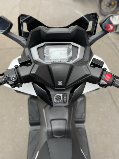 Honda NSS 350 FORZA BLANC MAT - 5790€ -  499KM - MEC 08/2025 - REF HF583EY - PARIS