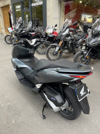 Honda PCX 125 - 2000 KM -2990€ - GRIS - MEC 05/2025 - PARIS