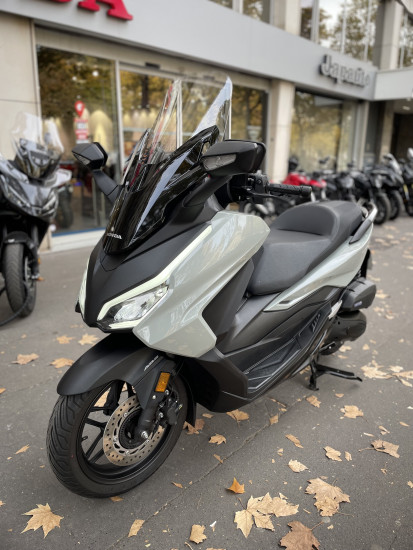 Honda NSS 125 FORZA - 4799KM - 4590€ - GRIS NARDO - MEC 2024 - PARIS