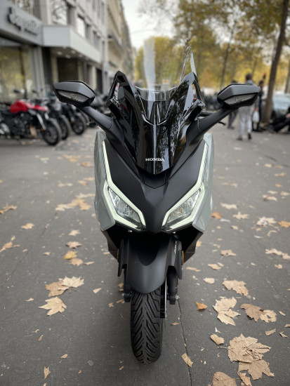 Honda NSS 125 FORZA - 4799KM - 4590€ - GRIS NARDO - MEC 2024 - PARIS