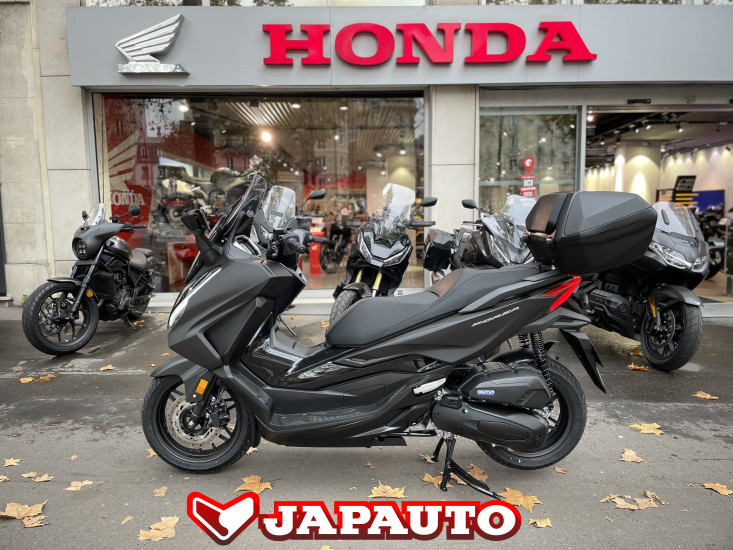 Honda NSS 125 FORZA SMART TOP BOX  - POIGNEES CHAUFFANTES - 499KM - 5599€ - GRIS MAT - MEC 11/2025 - PARIS