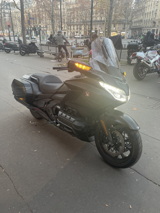 Honda GL 1800 GOLDWING BAGGER DCT 50TH ANNIVERSARY - 25990€- 1200KM- REFHF480BA - PARIS