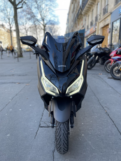 Honda NSS 125 FORZA Smart Top Box - 3990€ - 11985KM - MEC 10/2023- REFGR396QM - PARIS
