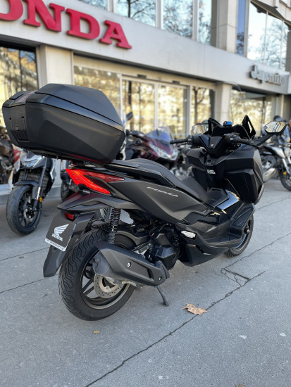Honda NSS 125 FORZA Smart Top Box - 3990€ - 11985KM - MEC 10/2023- REFGR396QM - PARIS