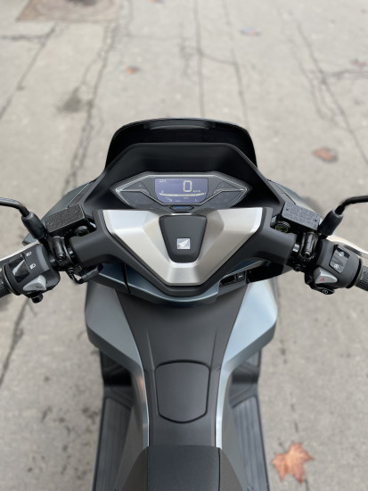 Honda PCX 125 - 3190€ - 499KM - GRIS ARGENT - MEC 2025 - REFHH753SP - PARIS