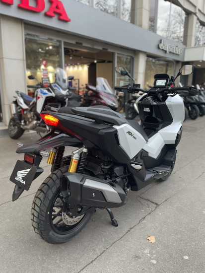 Honda ADV 350 BLANC MAT - 6090€ - 499KM - MEC 2026 - BLANC MAT - PARIS