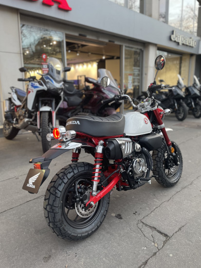 Honda Z125 MONKEY - 3 990€ - 499KM - MEC 02/2026- ARGENT/NOIR - PARIS