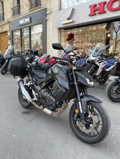 HONDA CB 750 HORNET - 6490€ - 7835KM - MEC 2025 - NOIR MAT - REFHD078QE - PARIS