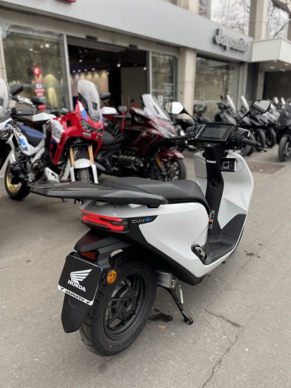 HONDA CUV e: Connected - 3890€ - 199KM - MEC2025 - REFHG290JM - PARIS
