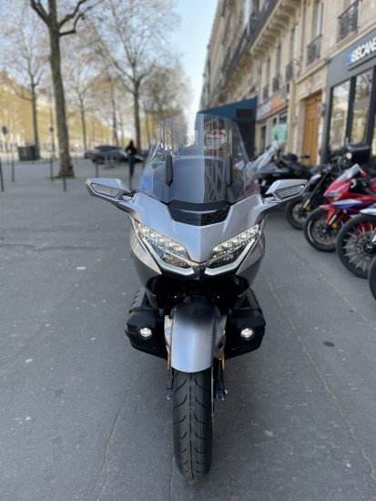 Honda GL 1800 GOLDWING TOURING DCT - 33 990€- 4999KM - MEC 2025 - GRIS ARGENT - REFHF767KD - PARIS