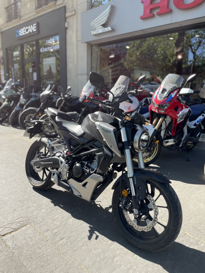 HONDA CB 125 R - 4190€ - 3936KM - MEC 2019 - REFFJ460GR - PARIS