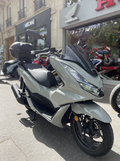 Honda PCX 125 - 2790€ - 4770KM - MEC 2024 - REF GY773RA - PARIS