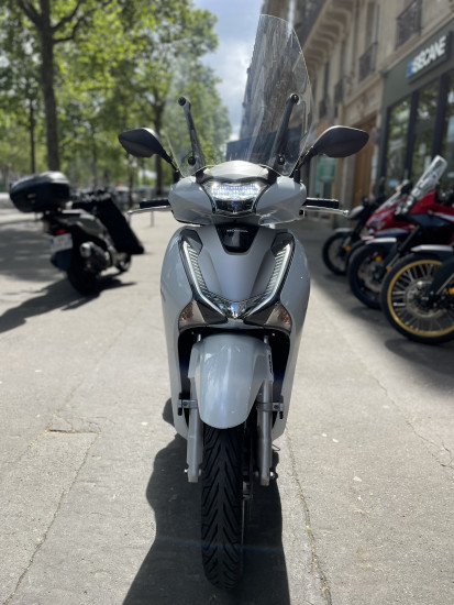Honda SH125 - 2990€- 7301KM - MEC 2020- REFFM205WG - PARIS